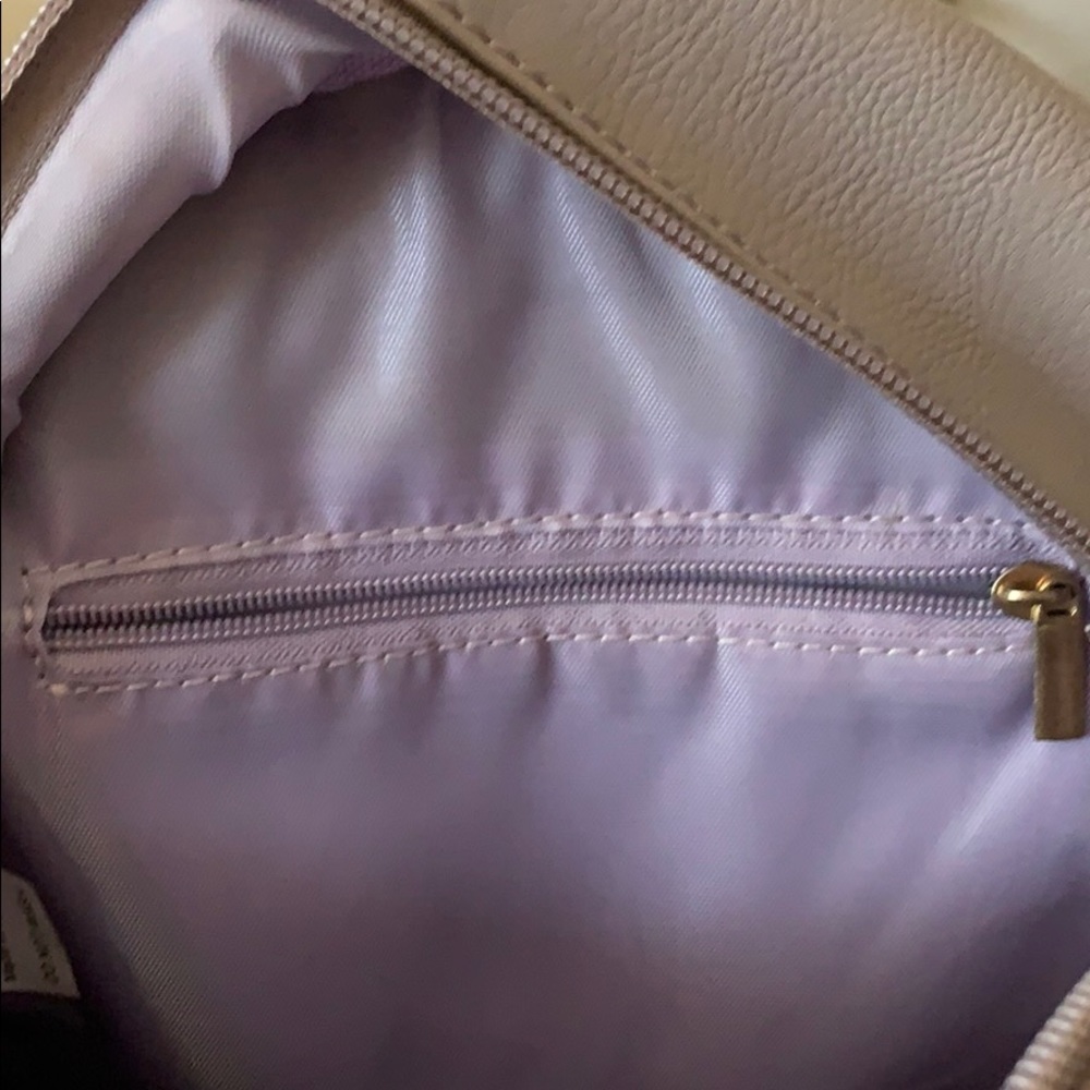 backpack - Picture 2 of 2